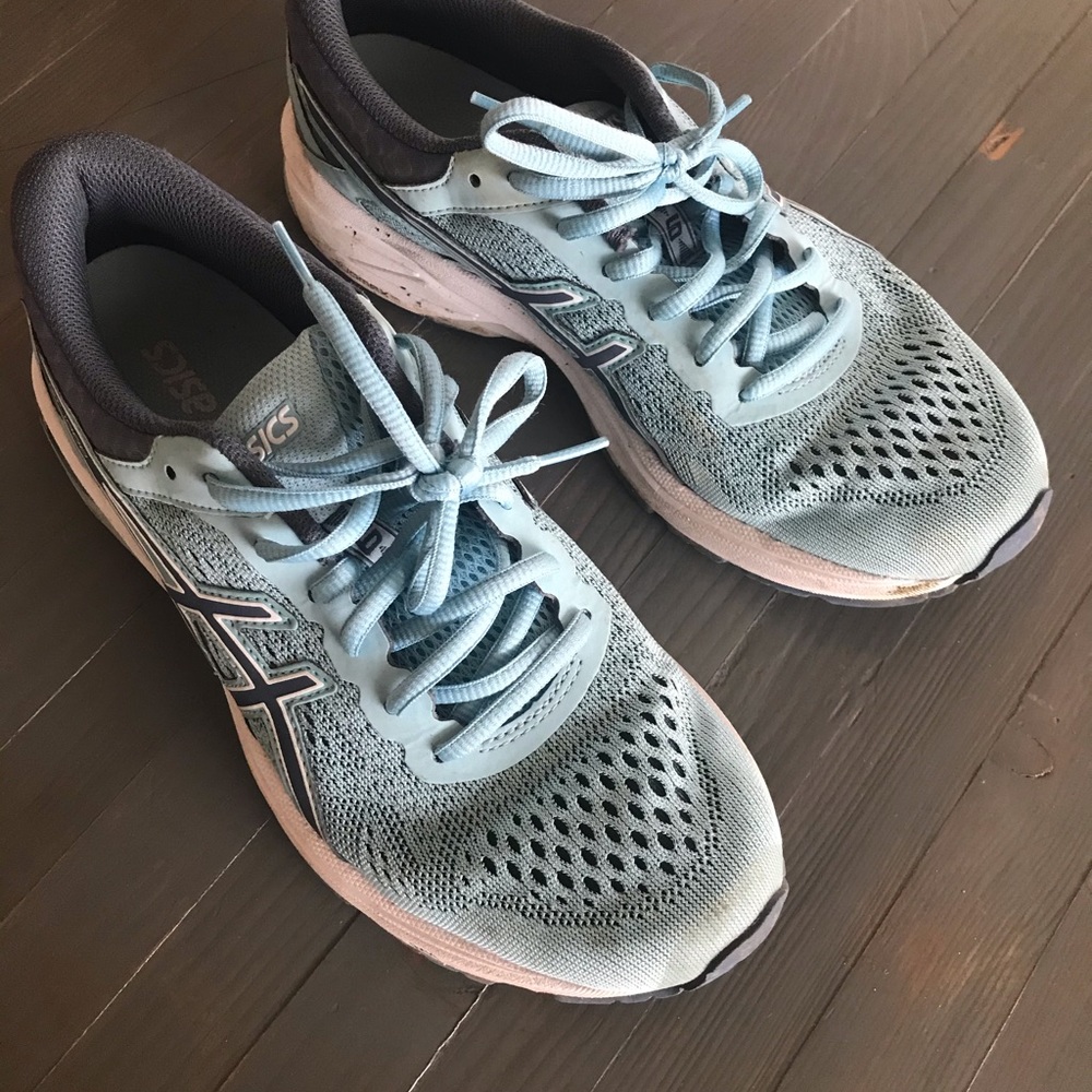 ASICS GT 1000